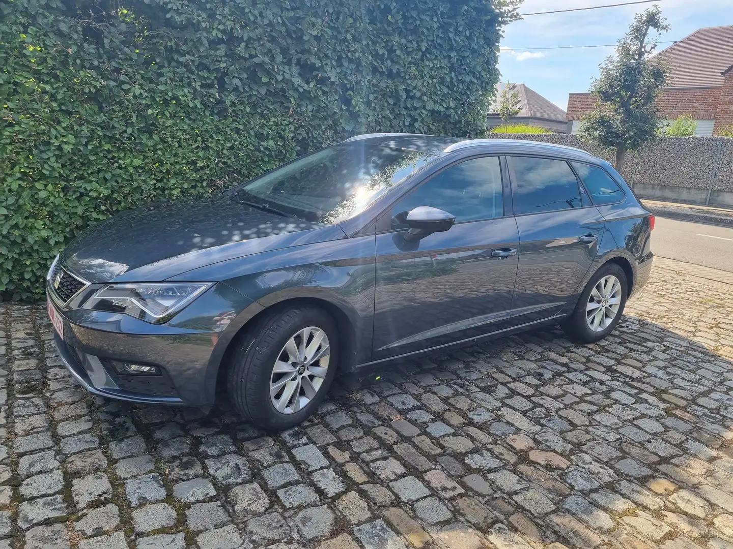 SEAT Leon ST 1.5 TGI .  Rij goedkoop met CNG / benzine ! Gris - 1