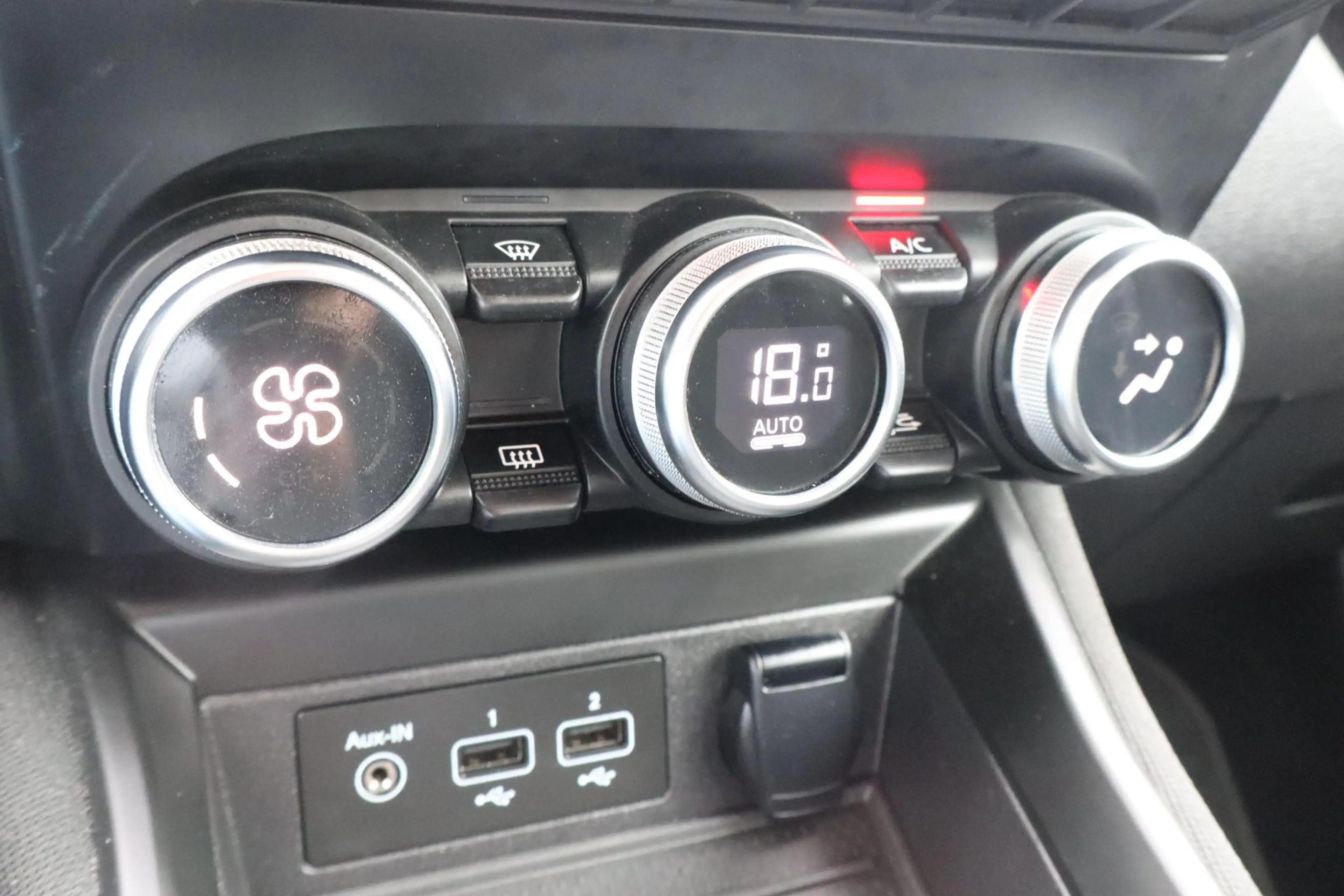 Renault ZOE R110 Life Carshare 52 kWh | SOH 86,7% | Koop accu — photo 9