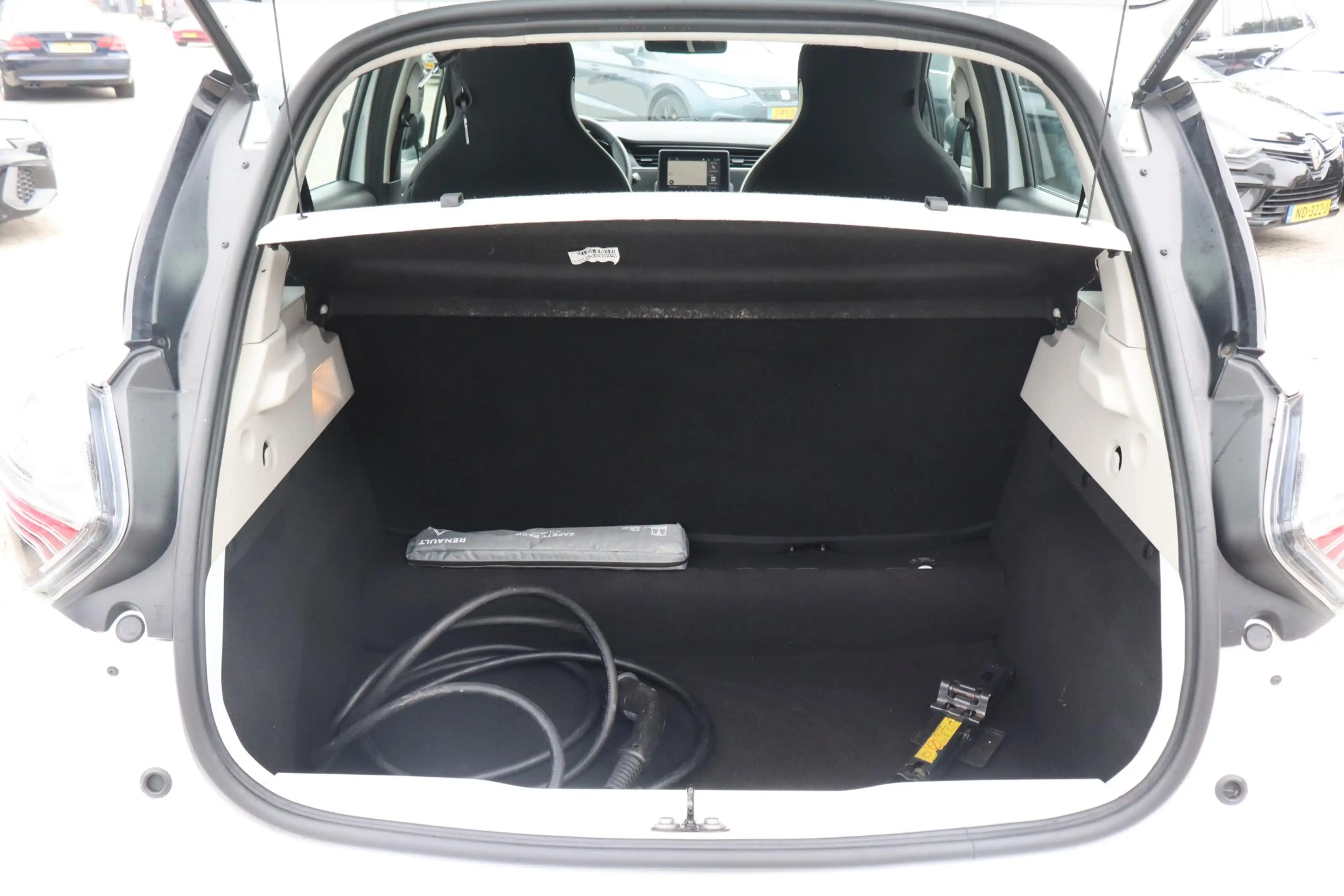 Renault ZOE R110 Life Carshare 52 kWh | SOH 86,7% | Koop accu — photo 22