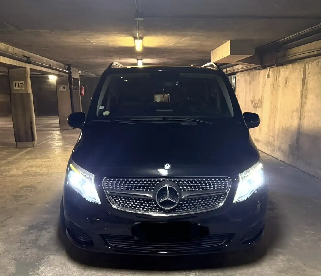 Mercedes-Benz V 250