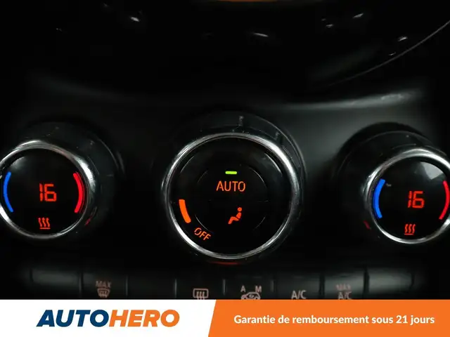 Mini Hatch view 22