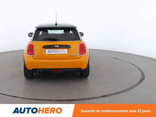 Mini Hatch view 5