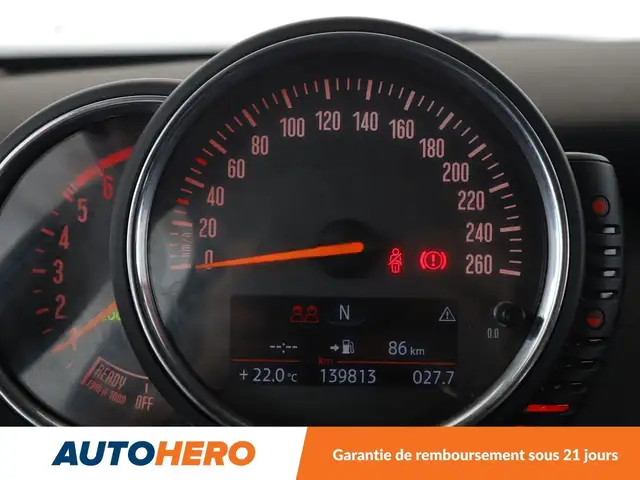 Mini Hatch view 20