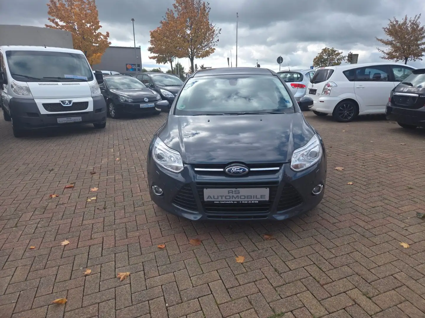 Ford Focus Turnier Titanium Gris - 2