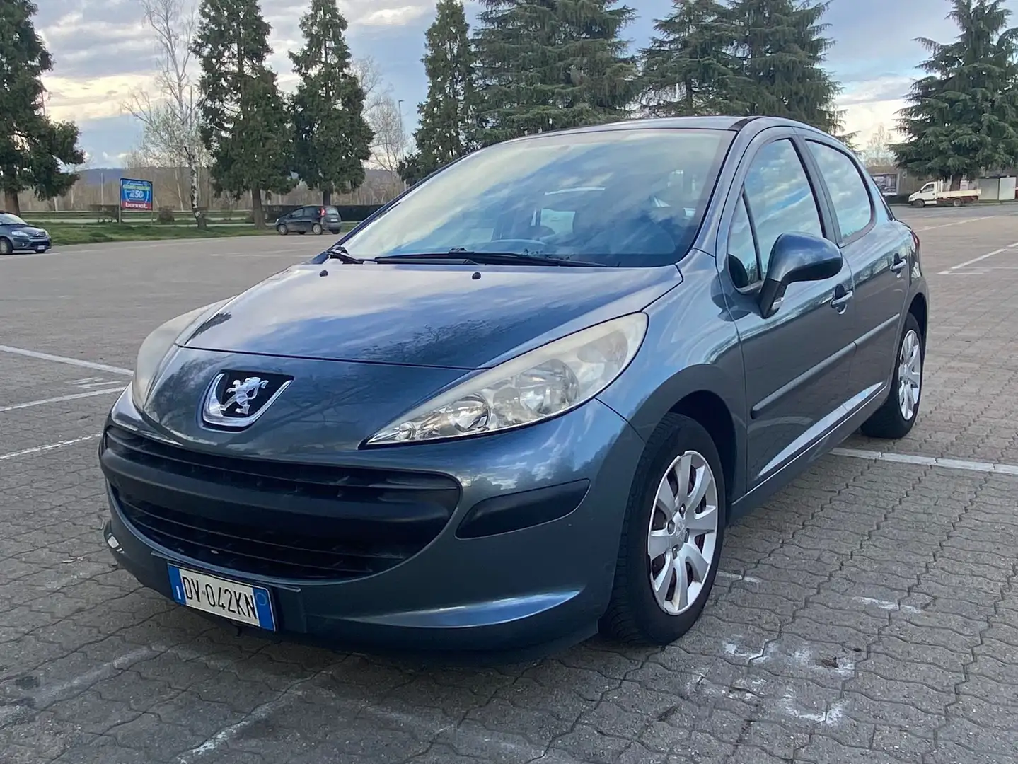 Peugeot 207 207 5p 1.4 hdi One-Line Grigio - 1