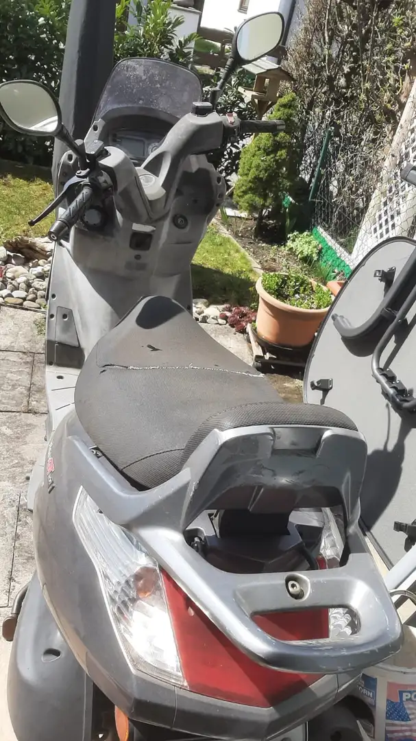 Kymco Yager GT 200i Silber - 1