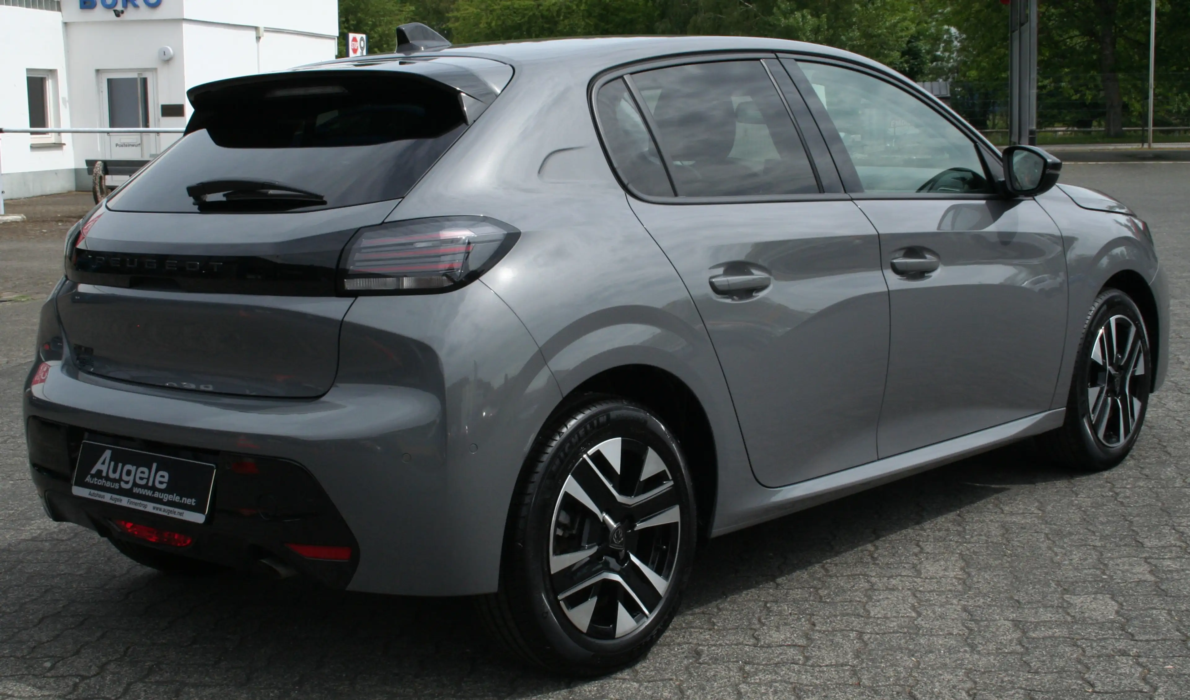 Peugeot 208 Allure 100PS | 360°-Kamera | Navigation — photo 6