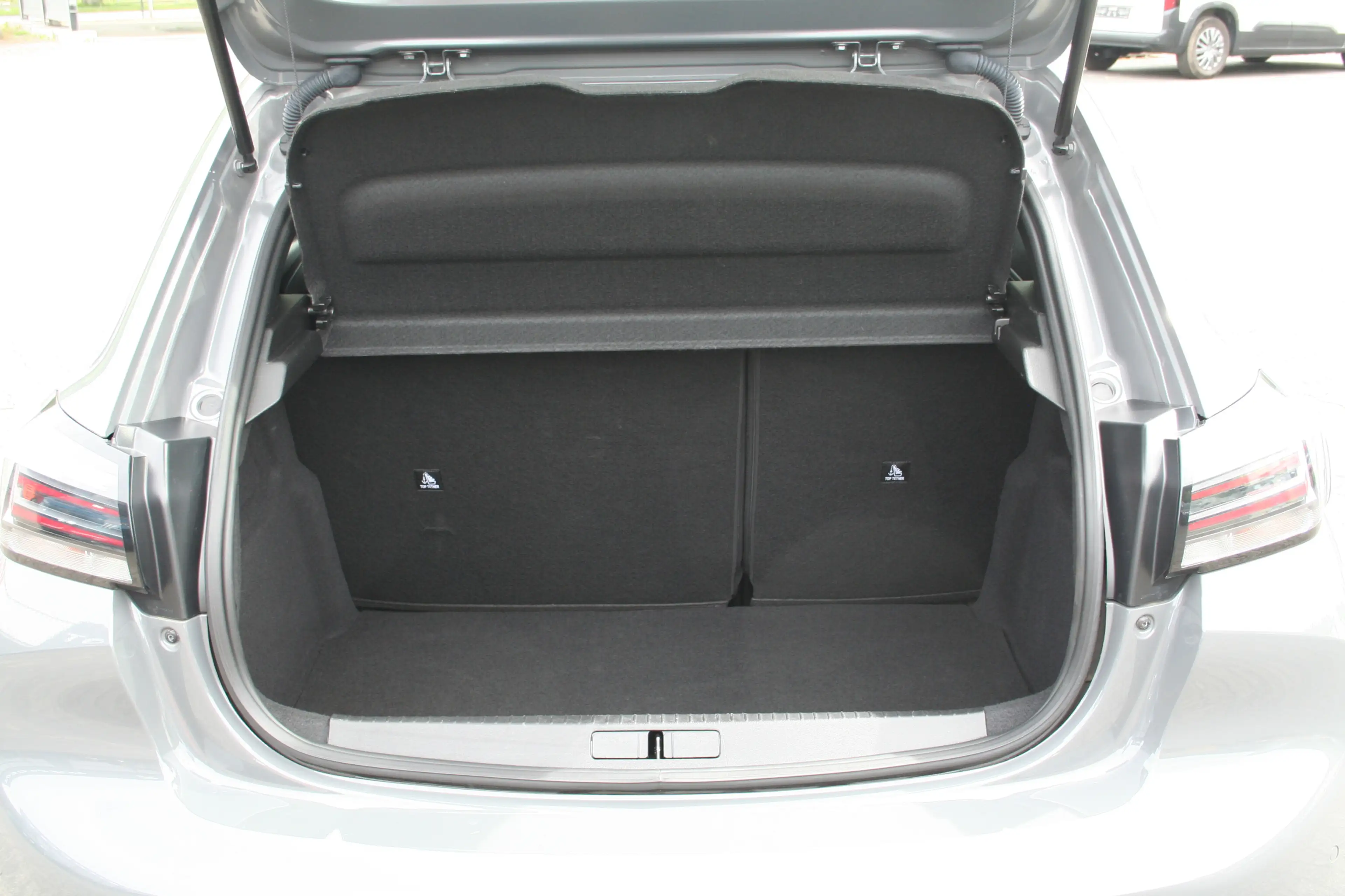Peugeot 208 Allure 100PS | 360°-Kamera | Navigation — photo 10