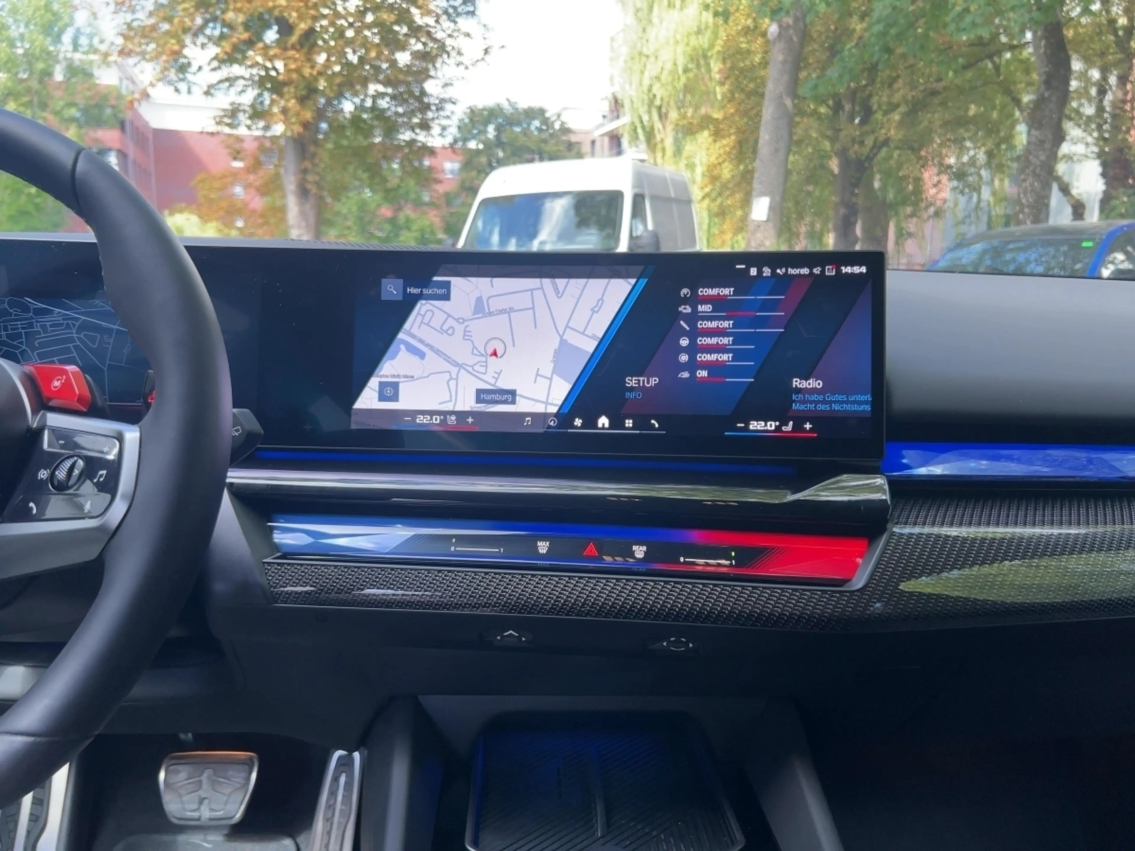 BMW M5 Touring  Service Plus AHK Kamera HuD B&W Shz — photo 12
