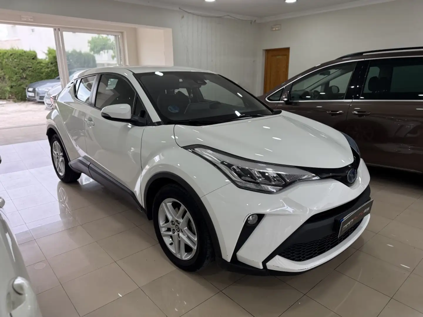 Toyota C-HR 125H Active Blanco - 2