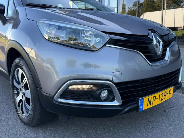 Renault Captur view 2