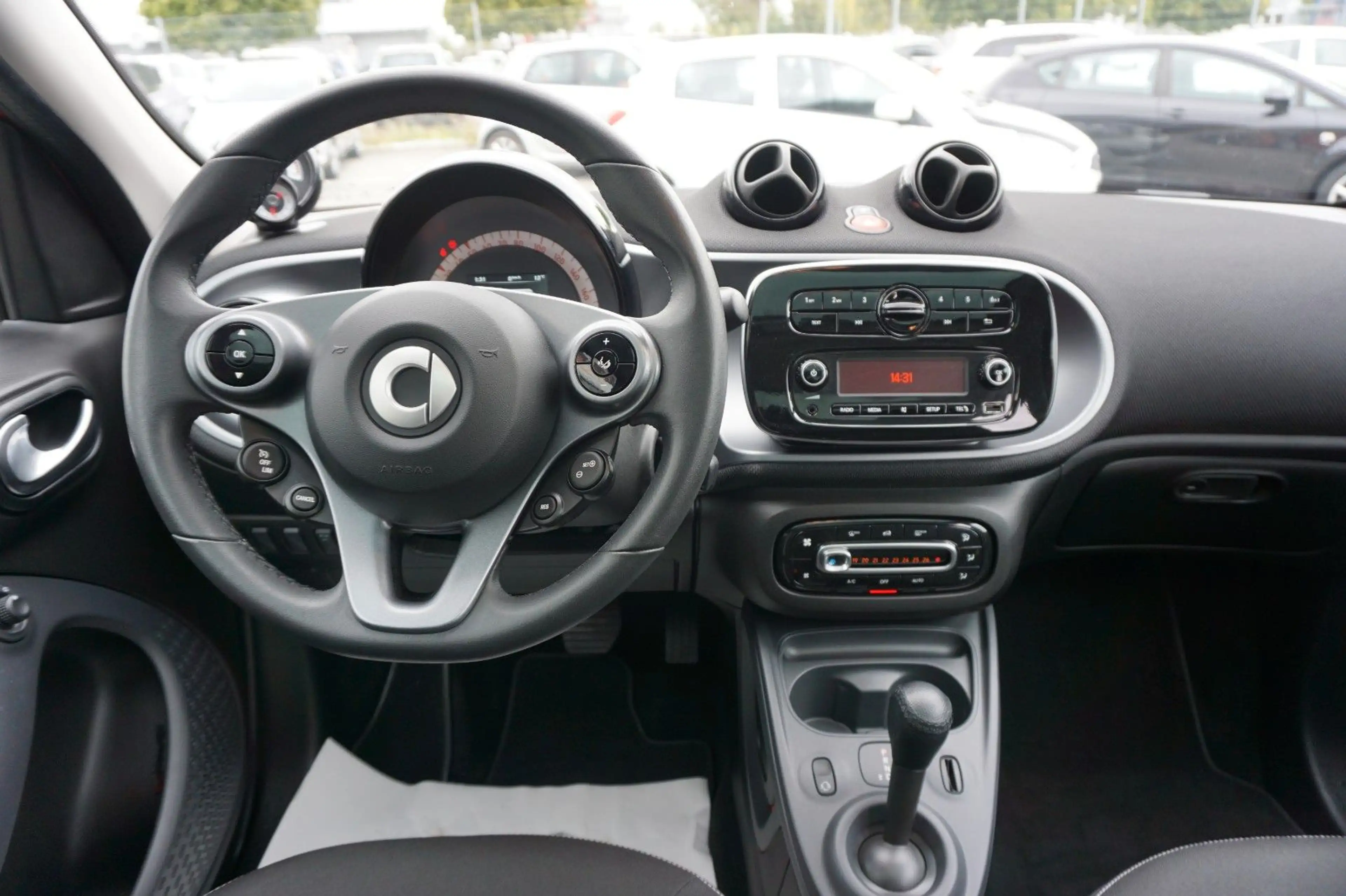 smart forFour forfour Passion Autom. Sitzheizung*Einparkhilfe* — photo 8