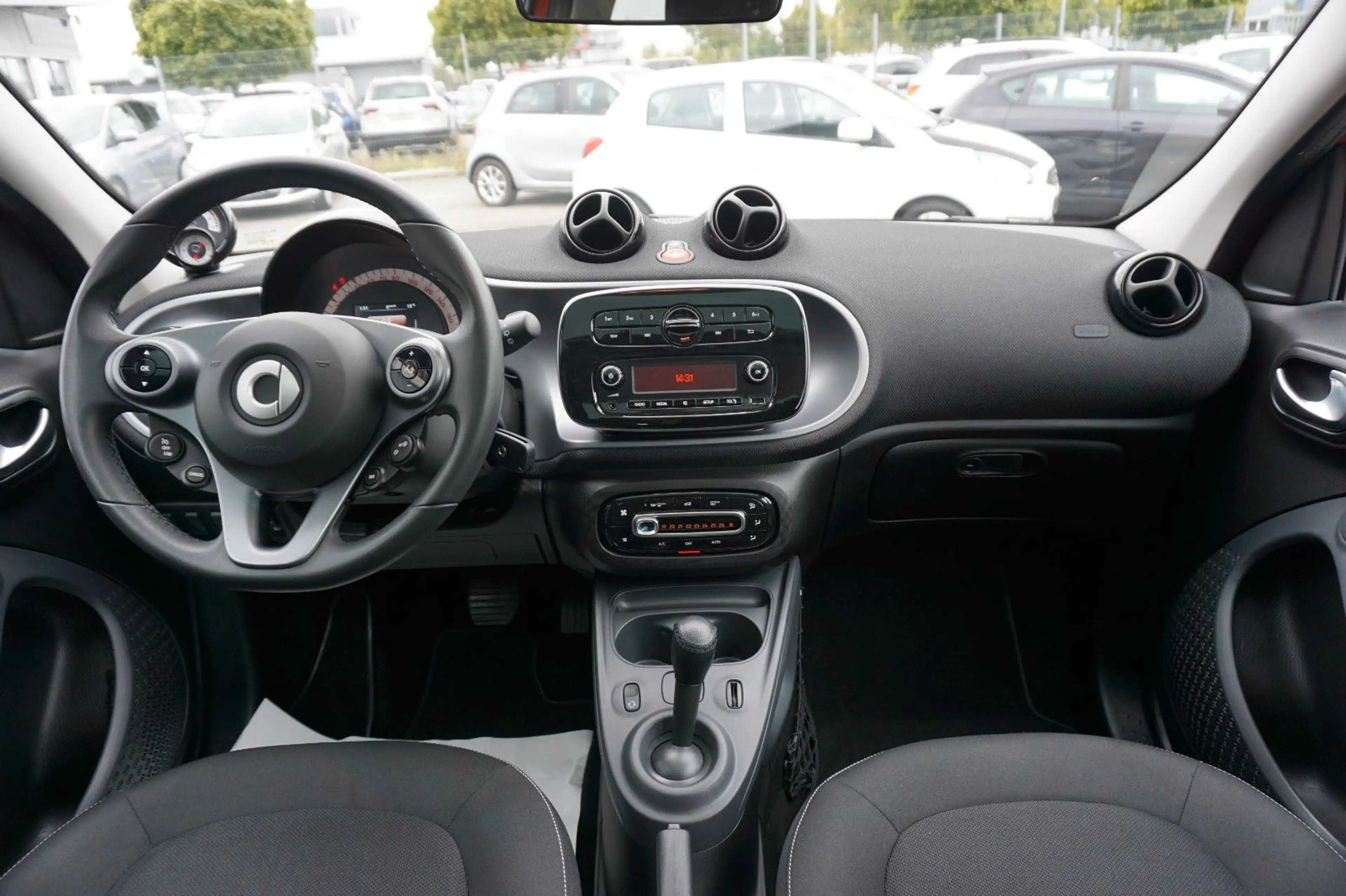 smart forFour forfour Passion Autom. Sitzheizung*Einparkhilfe* — photo 6