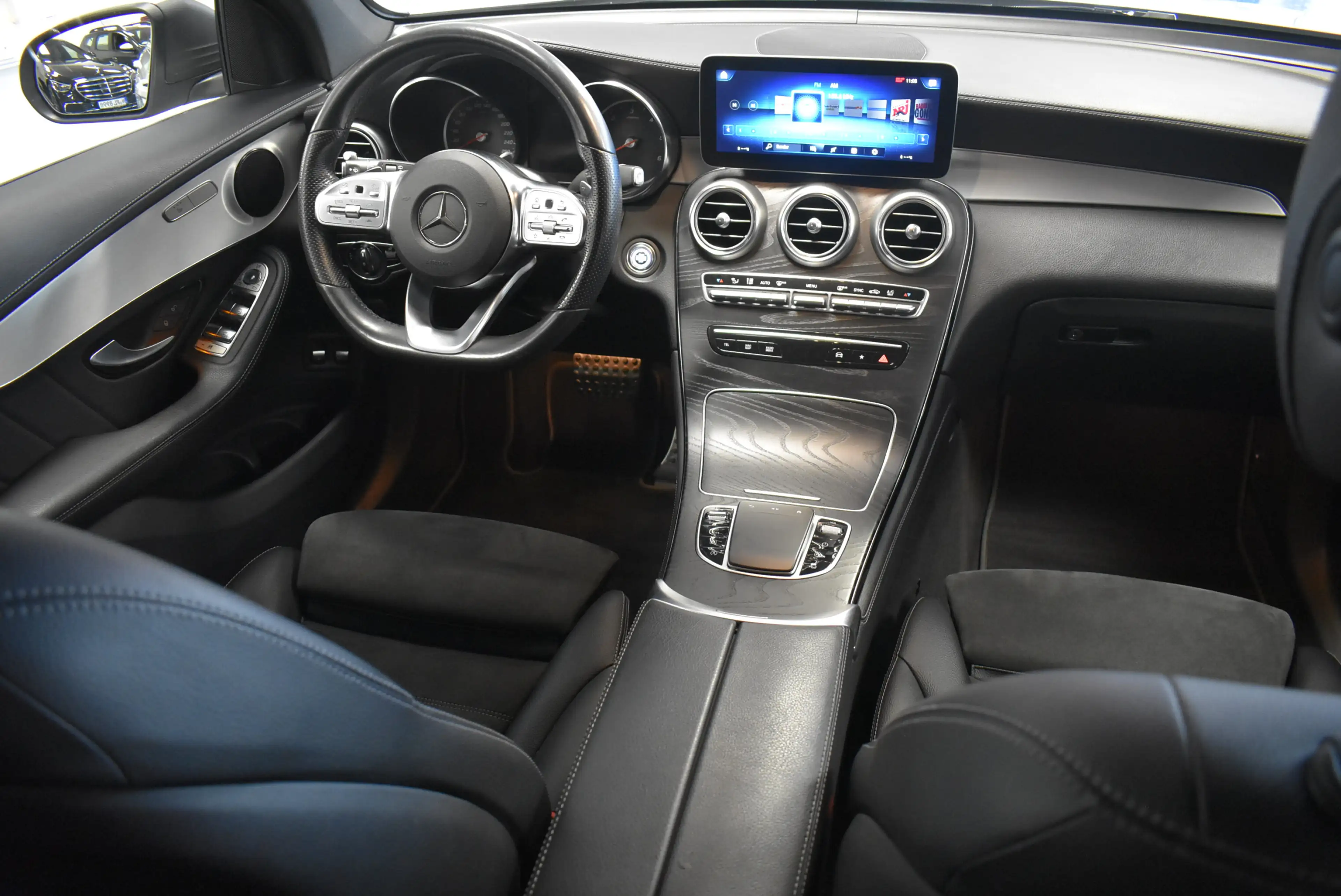 Mercedes-Benz G 400d 4Matic AMG Navi LED Leder Kamer AHK — photo 5