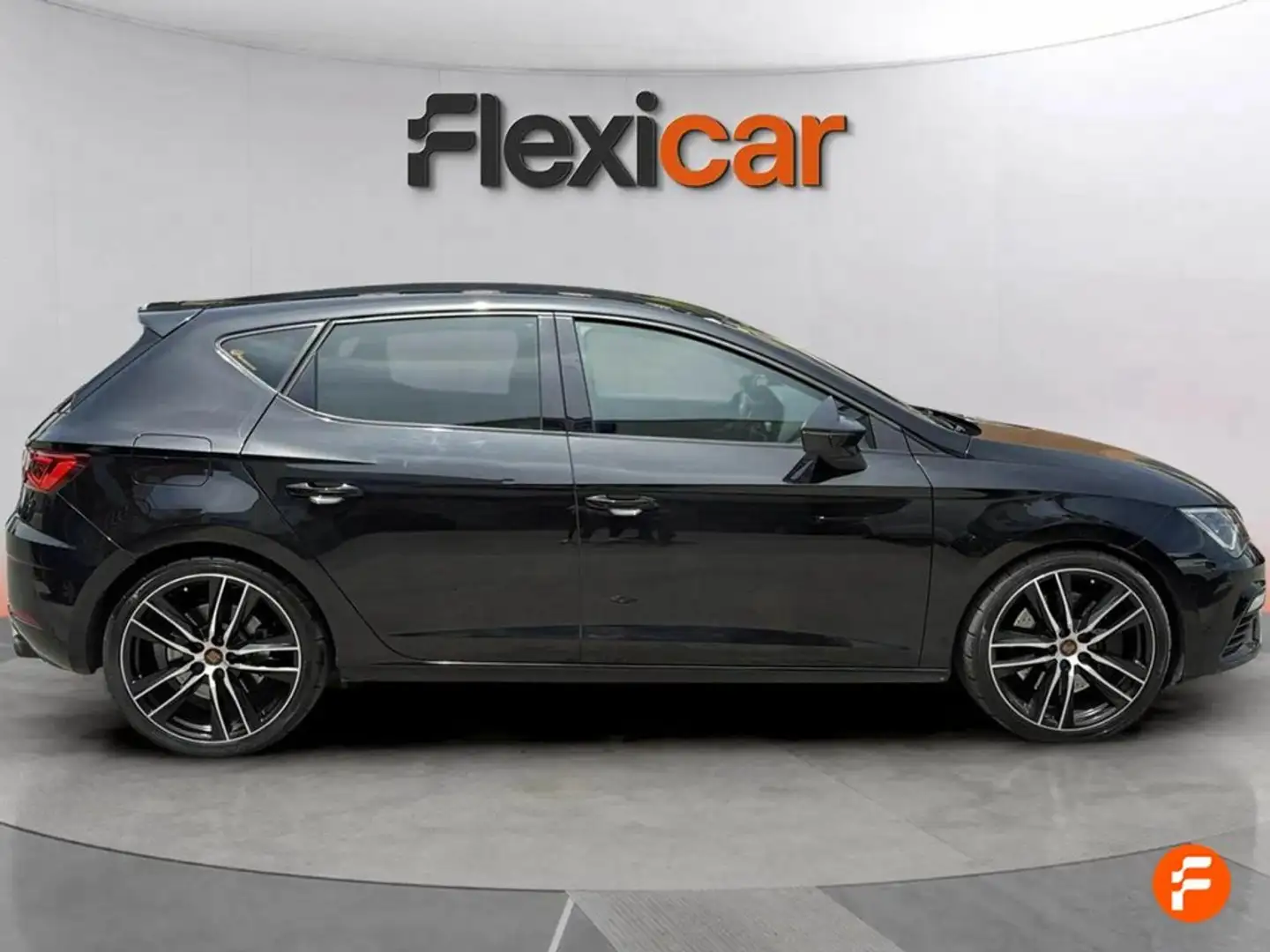 SEAT Leon 2.0 TSI 213kW (290CV) DSG-7 St&Sp Cupra Negro - 2