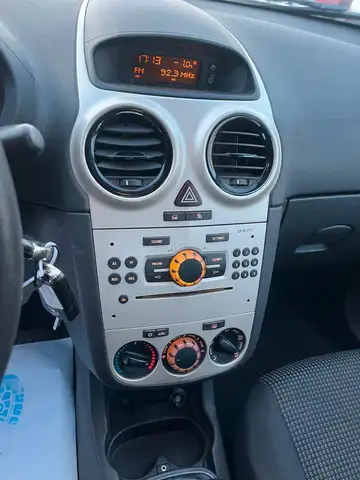 Opel Corsa view 9
