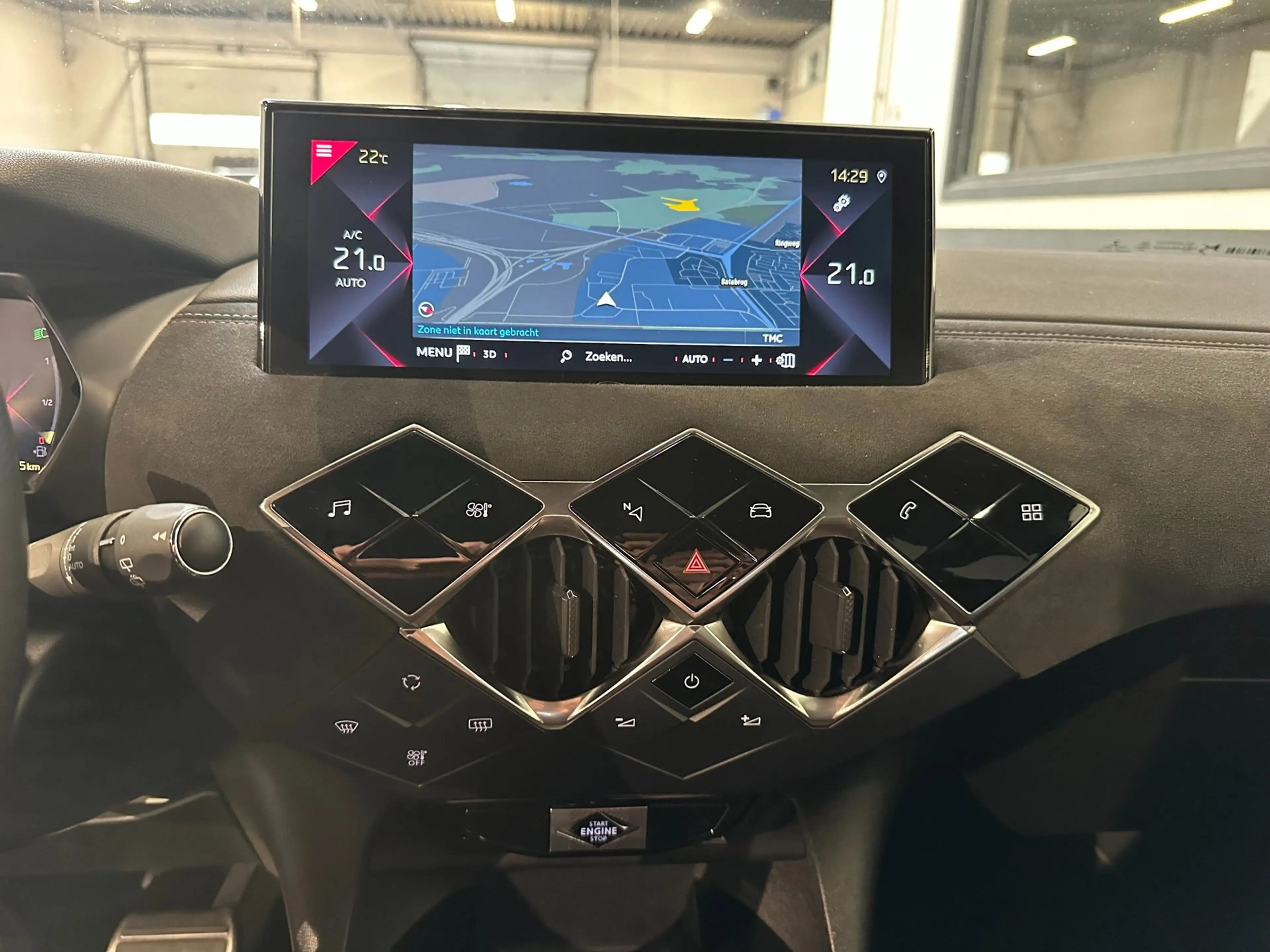 DS Automobiles DS 3 Crossback 1.2 PureTech Performance Line — photo 12