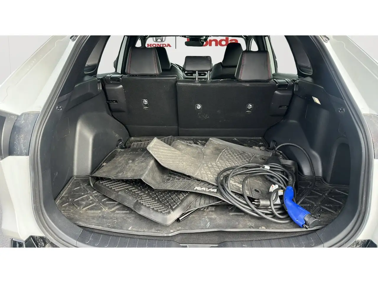 Toyota RAV 4 Prime снимка Toyota RAV 4 Prime