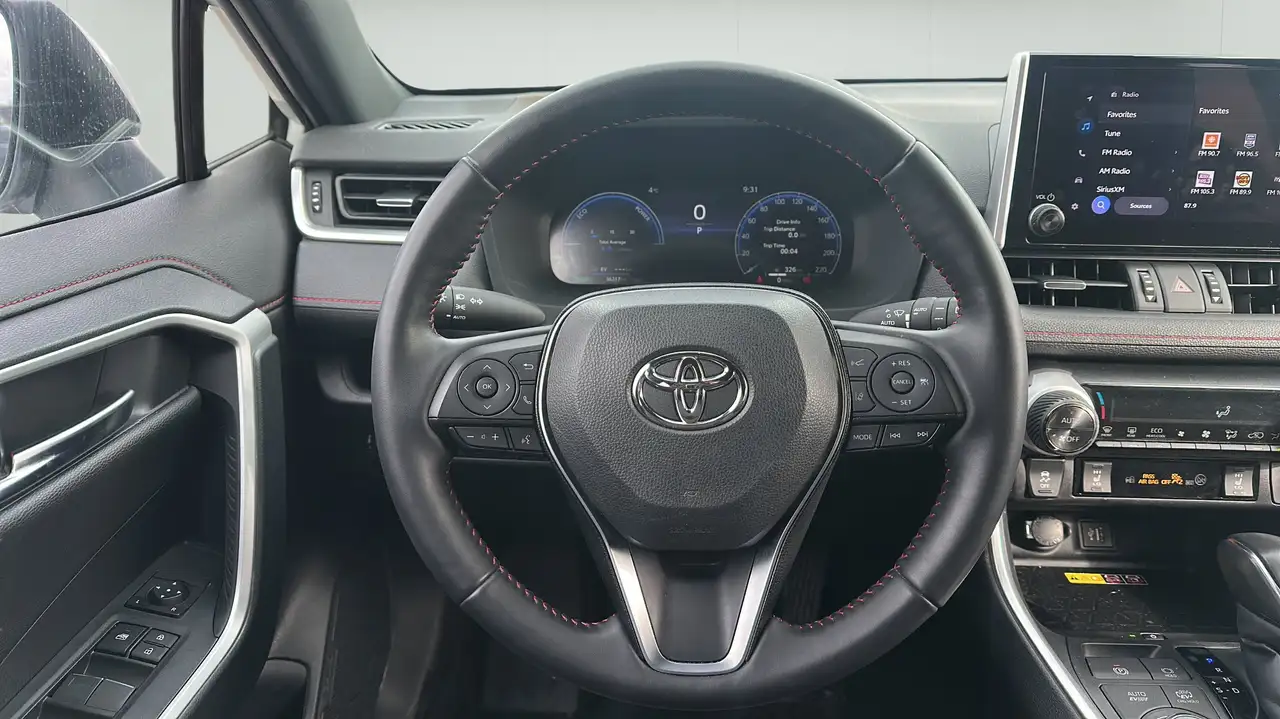 Toyota RAV 4 Prime снимка Toyota RAV 4 Prime