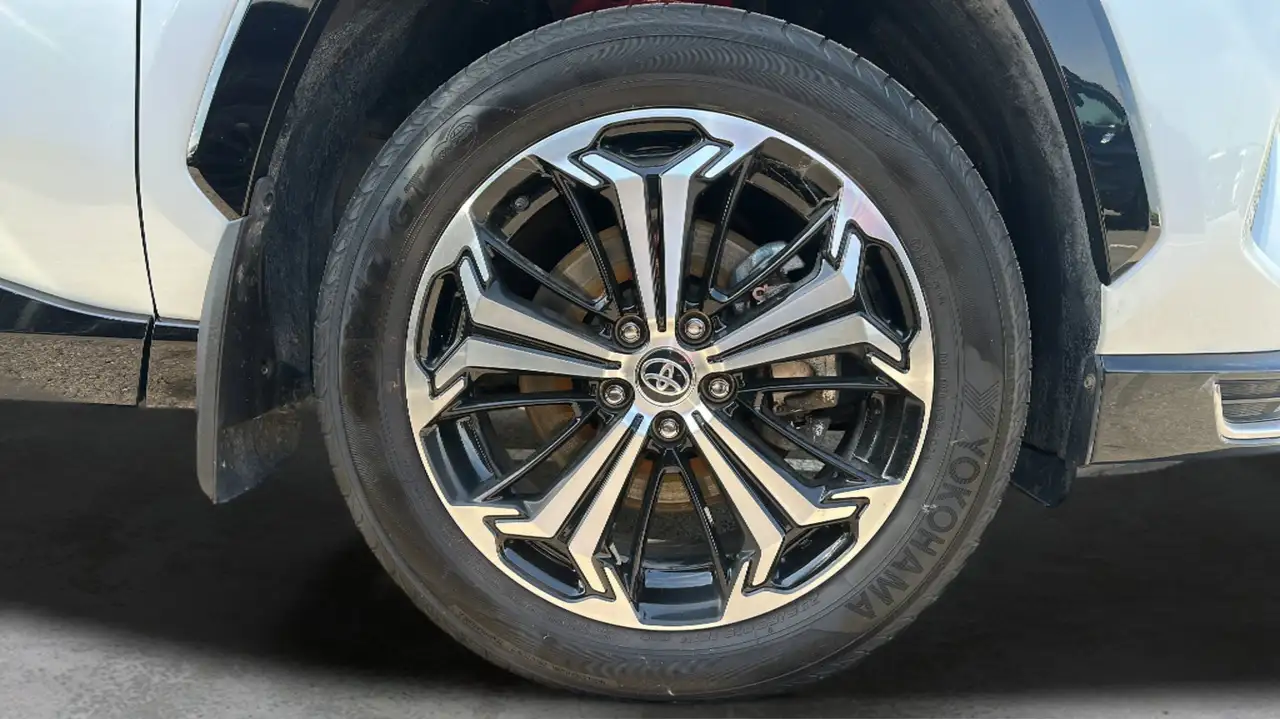 Toyota RAV 4 Prime снимка Toyota RAV 4 Prime