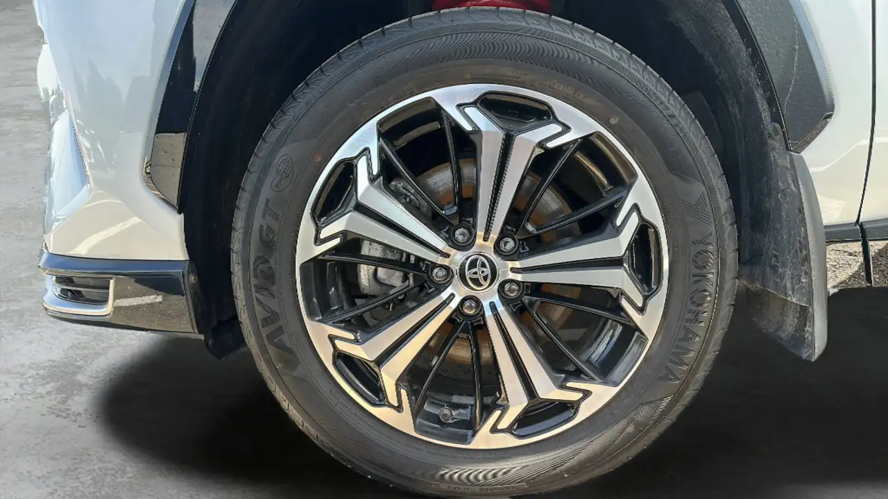 Toyota RAV 4 Prime снимка Toyota RAV 4 Prime