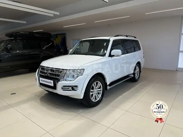 Mitsubishi Pajero 3.2 DI-D INSTYLE LWB AUT (140KW)