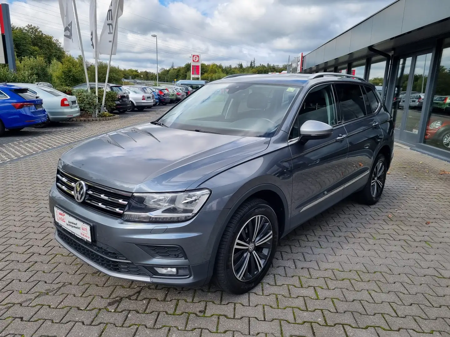 Volkswagen Tiguan Allspace 2.0 TDI DSG United Gris - 1