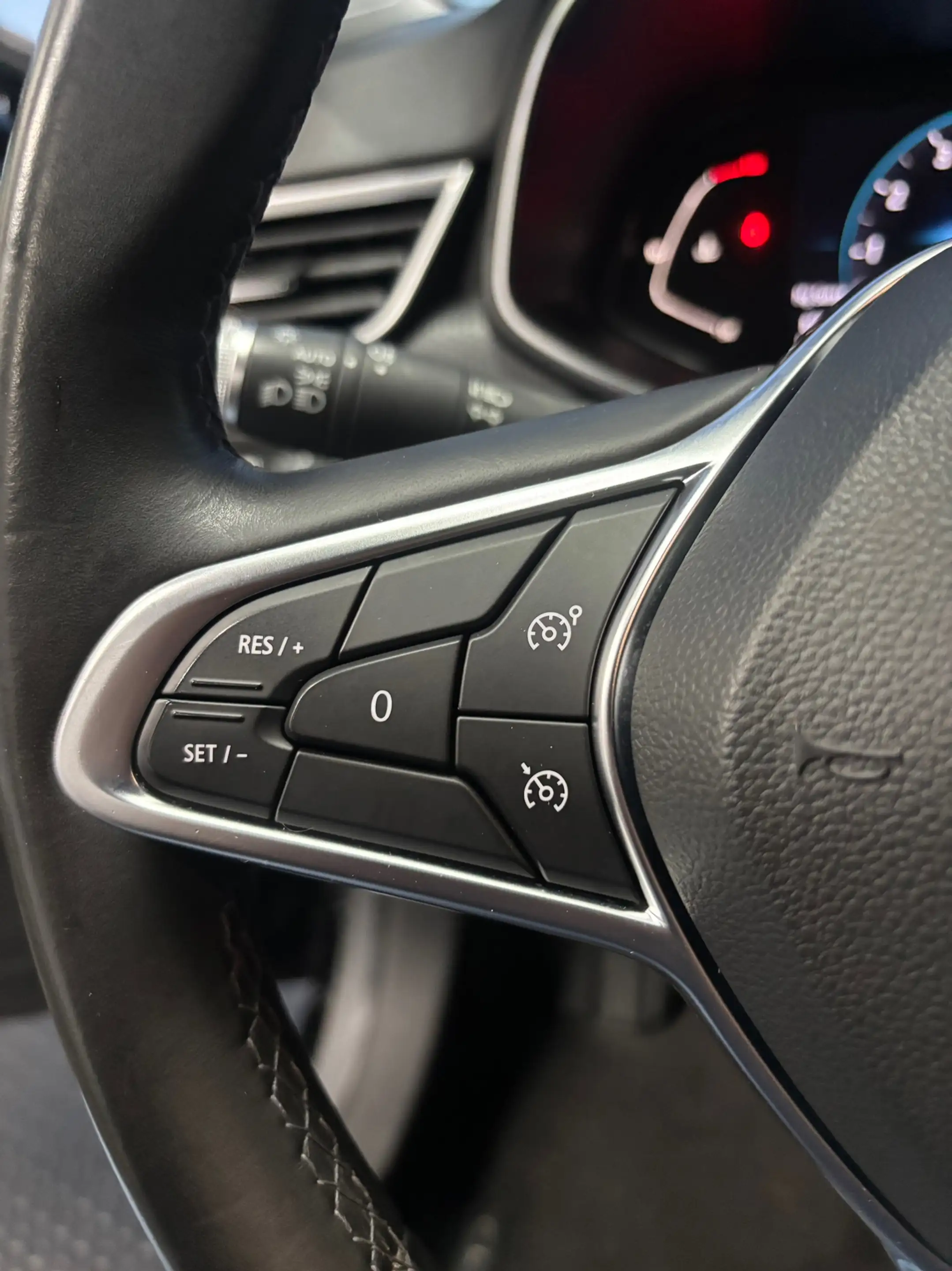 Renault Clio 1.0 TCe Intens Navi | Clima | Cruise | Camera — photo 22
