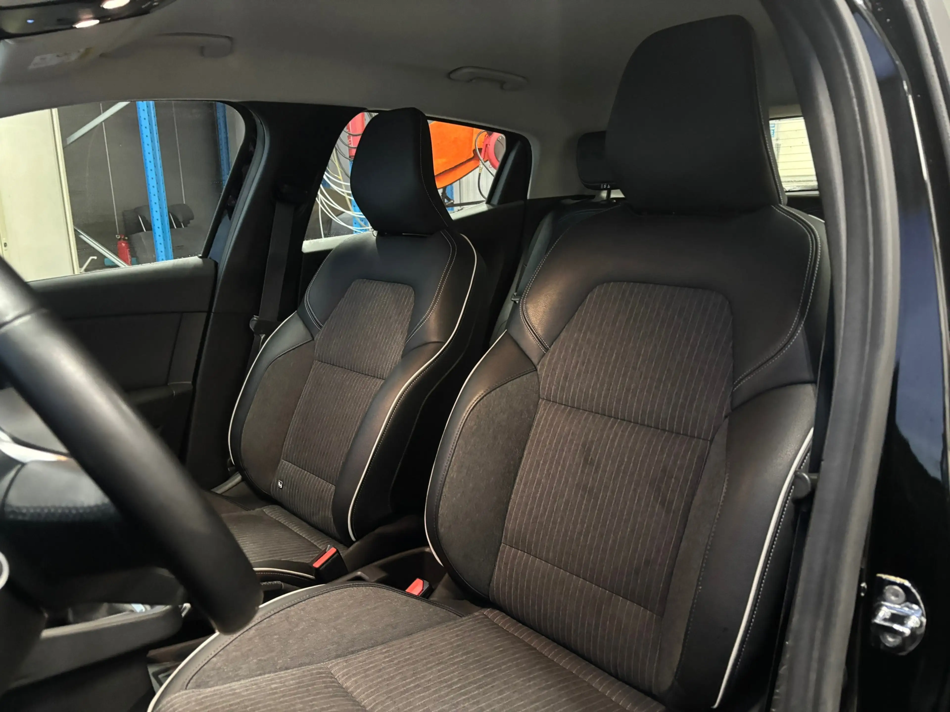 Renault Clio 1.0 TCe Intens Navi | Clima | Cruise | Camera — photo 15