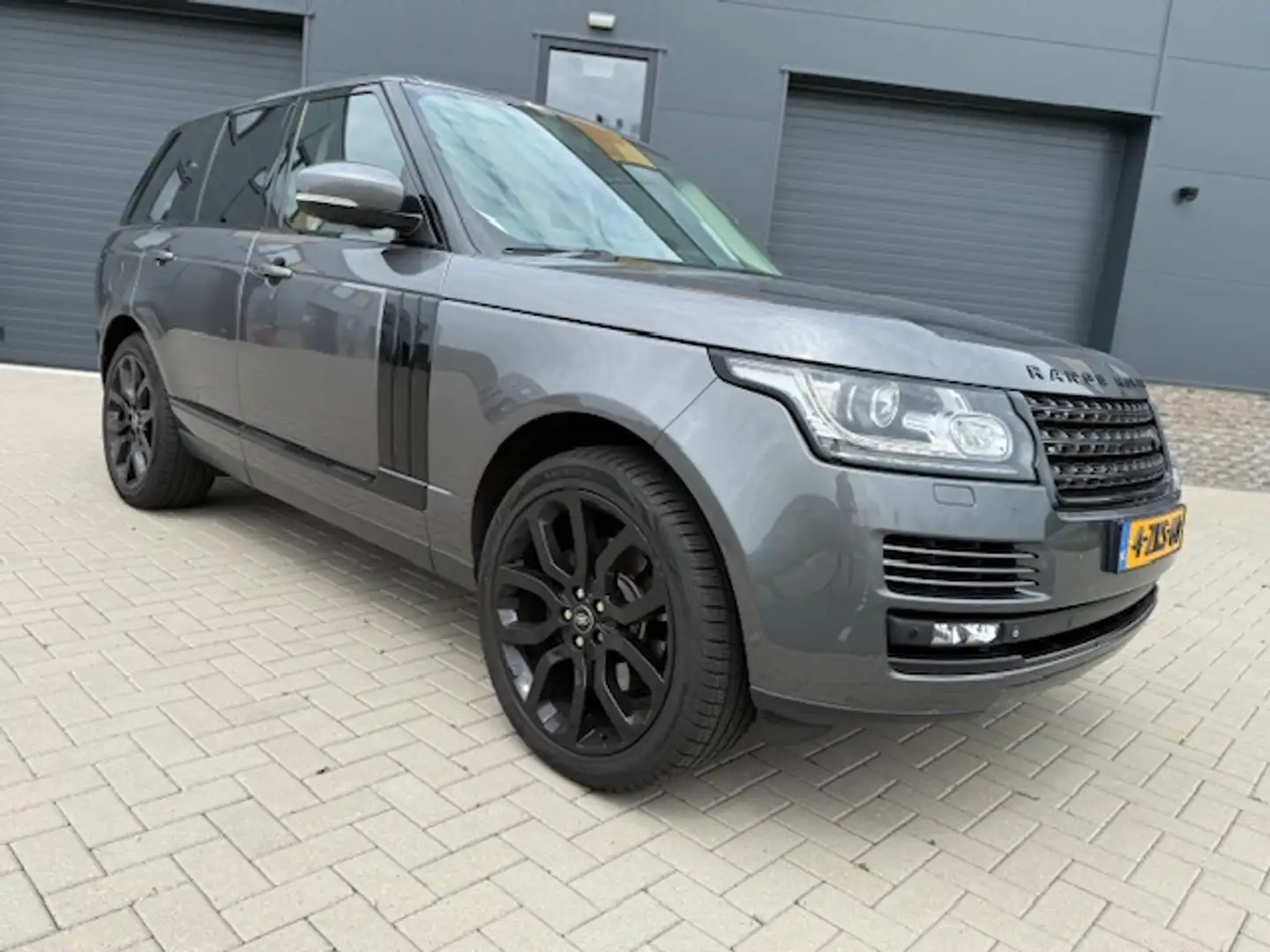 Land Rover Range Rover 3.0 TDV6 Vogue Panoramadak / stoelventilatie / Nwe Gris - 2