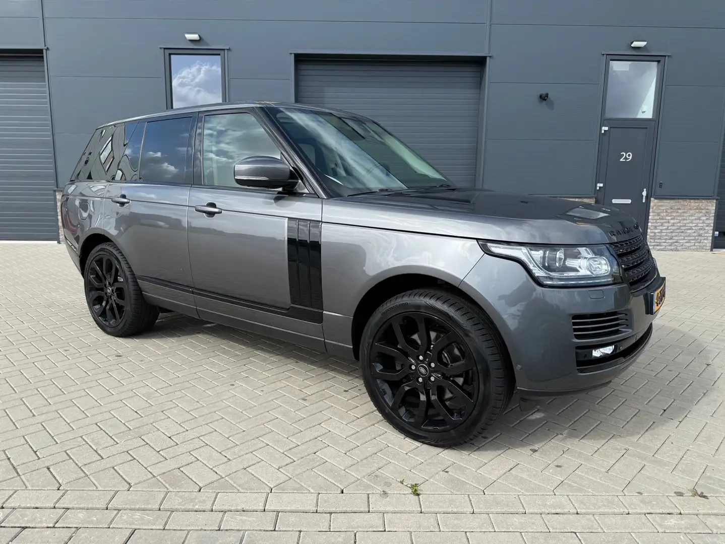 Land Rover Range Rover 3.0 TDV6 Vogue Panoramadak / stoelventilatie / Nwe Grau - 1