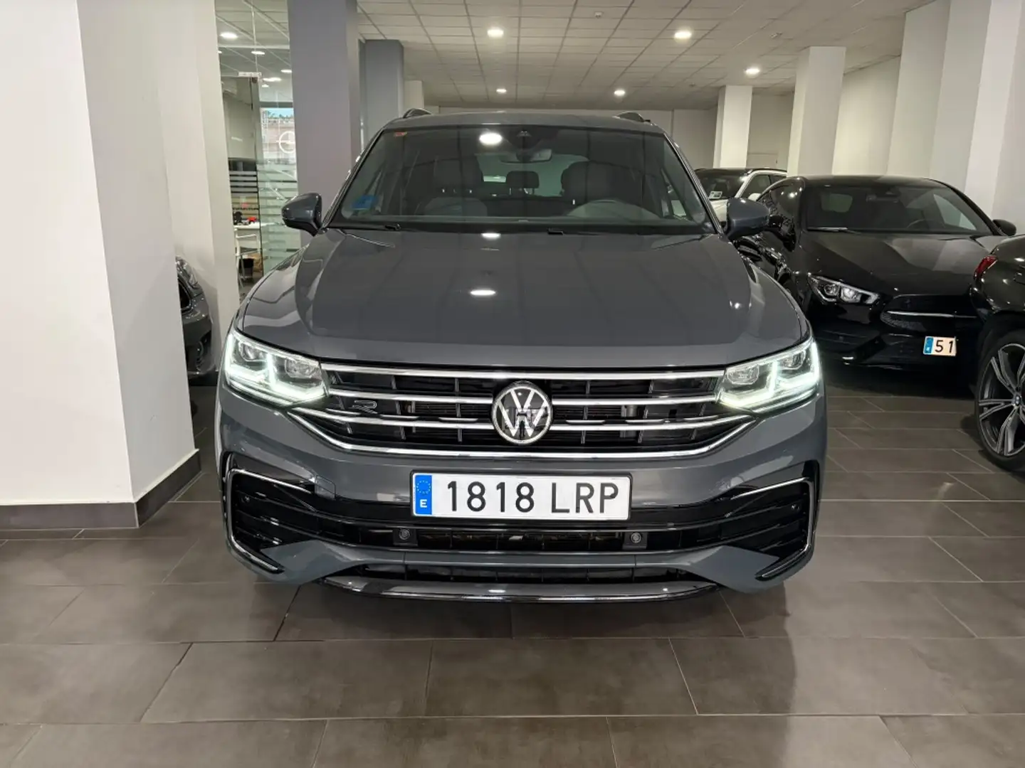 Volkswagen Tiguan 1.4 eHibrid R-Line 180kW Gris - 2