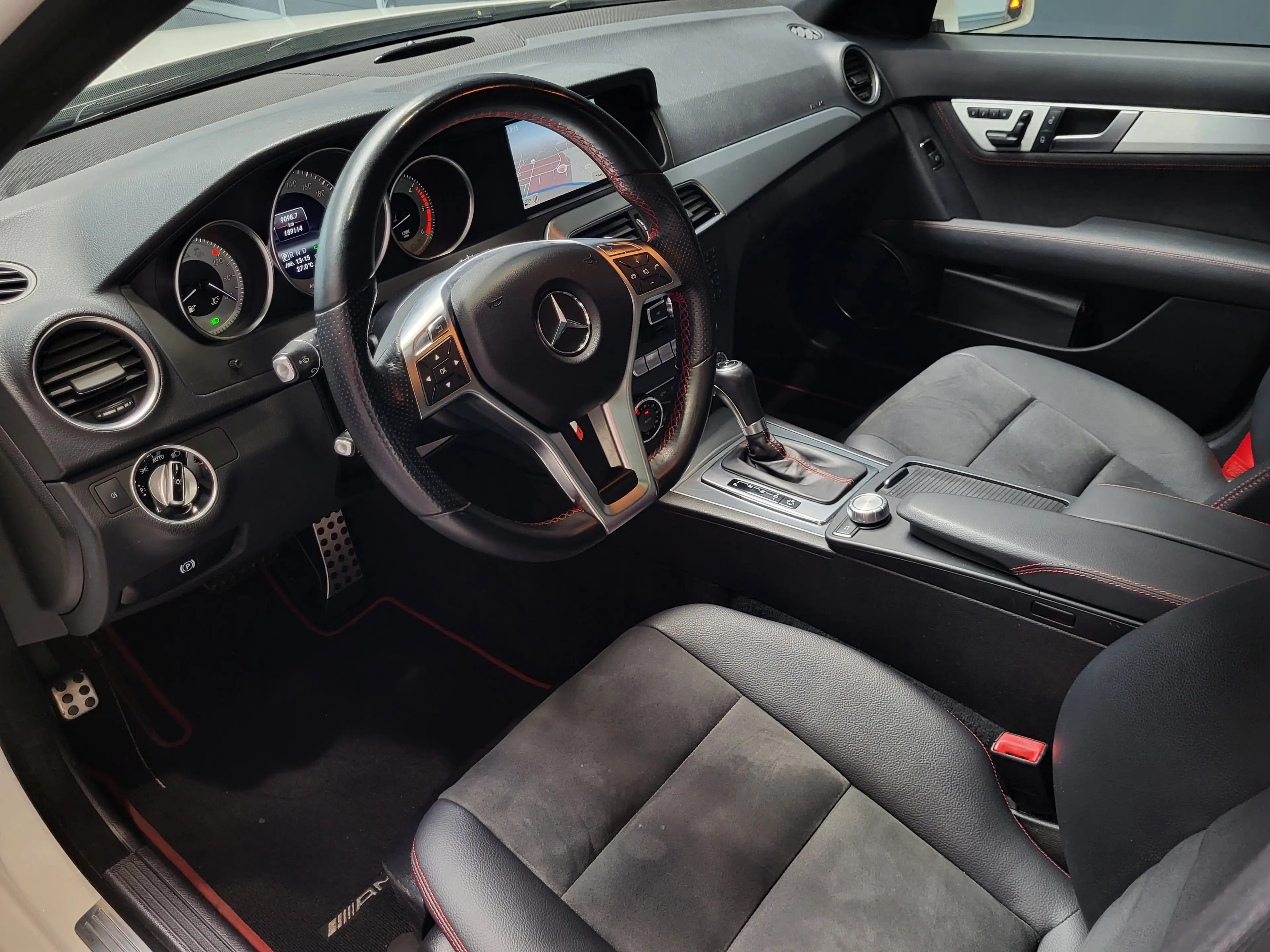 Mercedes-Benz C 350 CDI AMG *TOP Ausstattung* — photo 6