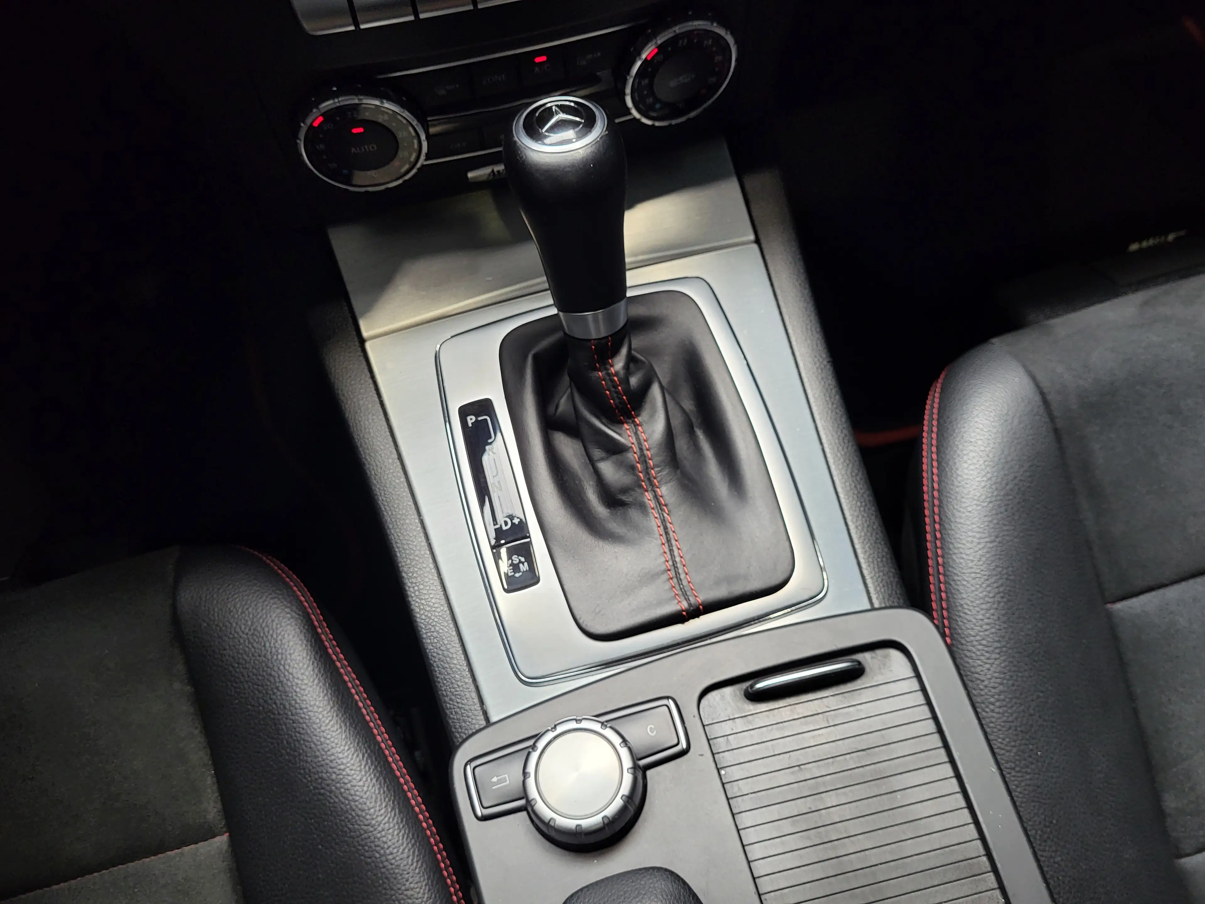 Mercedes-Benz C 350 CDI AMG *TOP Ausstattung* — photo 11