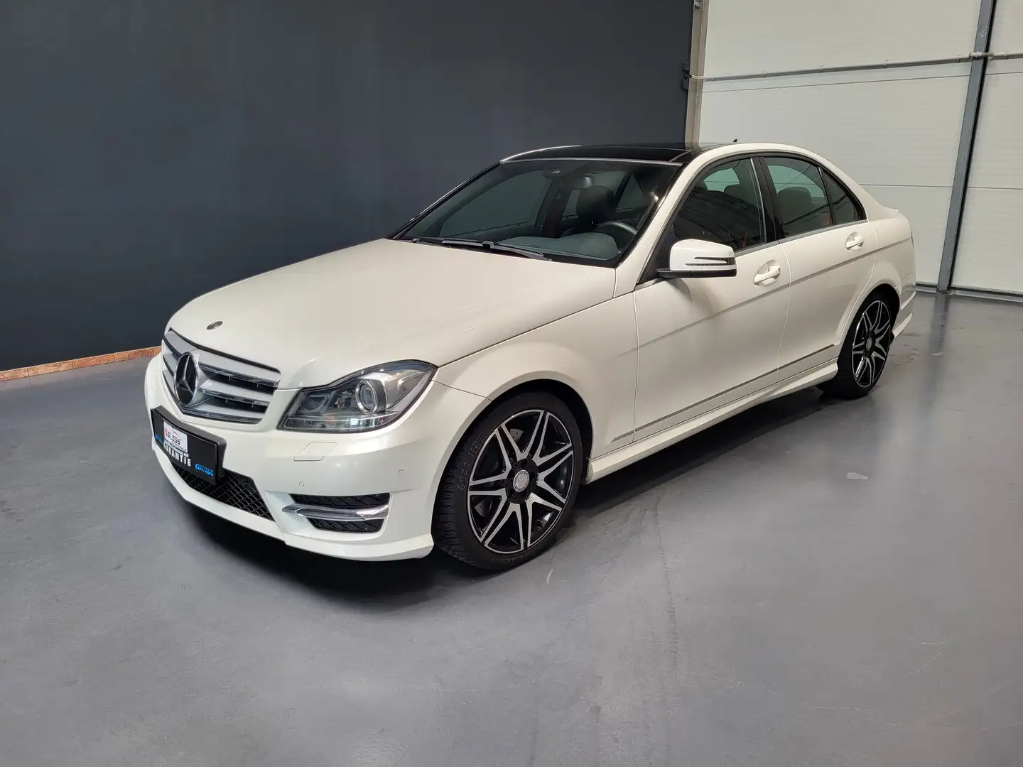 Mercedes-Benz C 350 CDI AMG *TOP Ausstattung* Weiß - 1