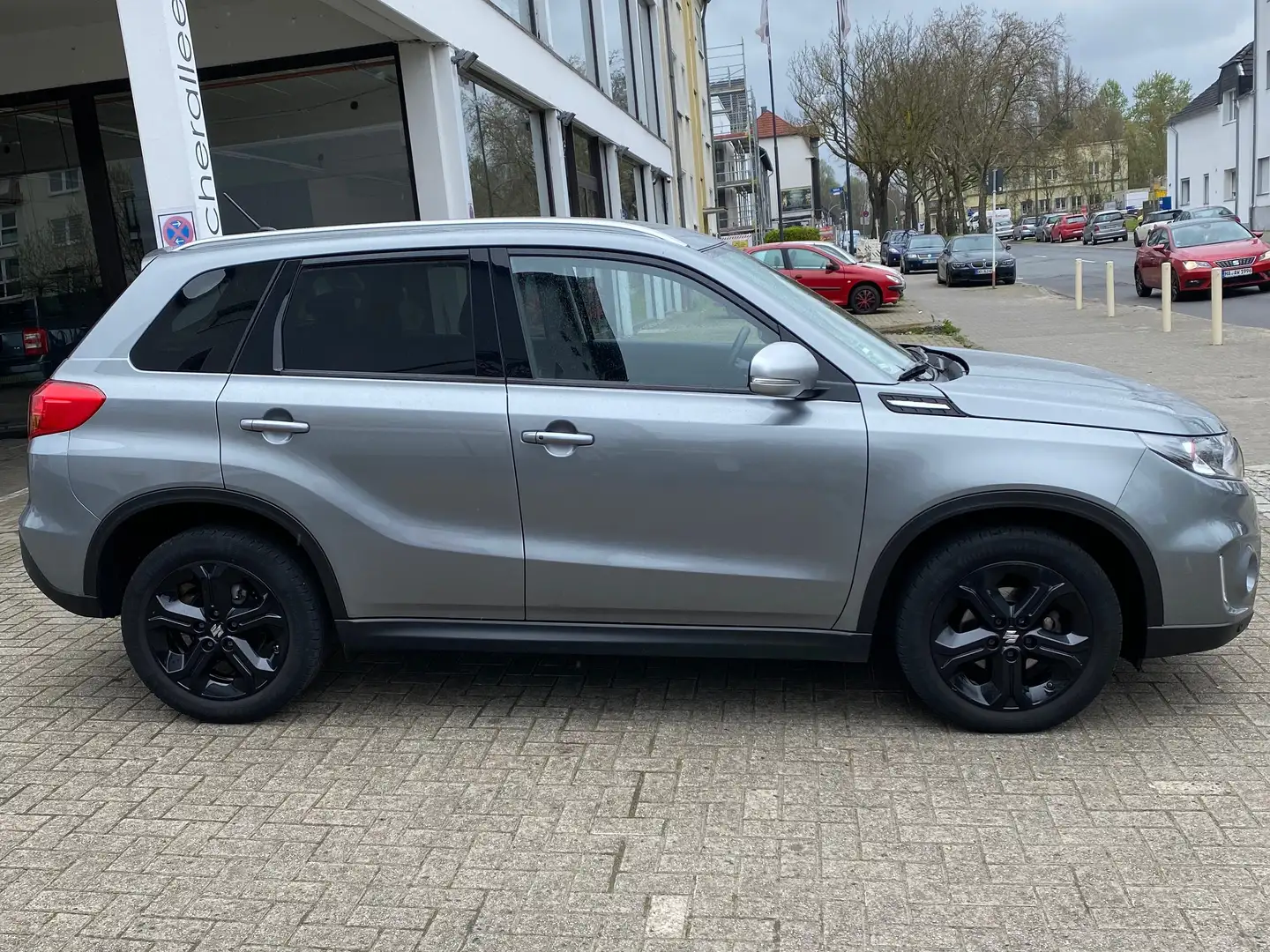 Suzuki Vitara 1.HD 1.4 Boosterjet Allgrip 4X4 Allrad Navi Kamera Grijs - 2