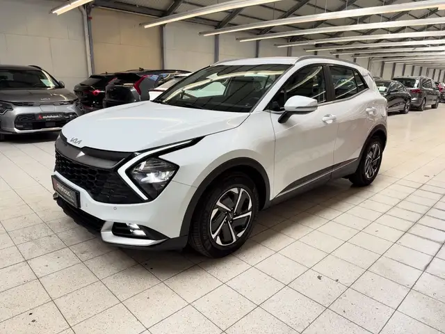 Kia Sportage view 3