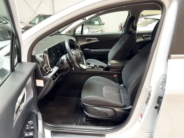 Kia Sportage view 8
