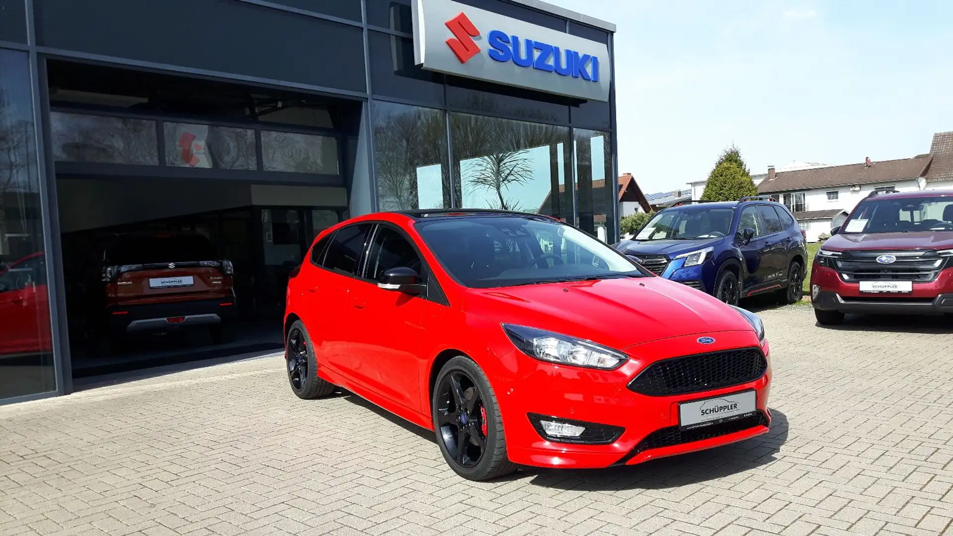Ford Focus Lim. 1,5 Eco BOOST Sport Red - 2