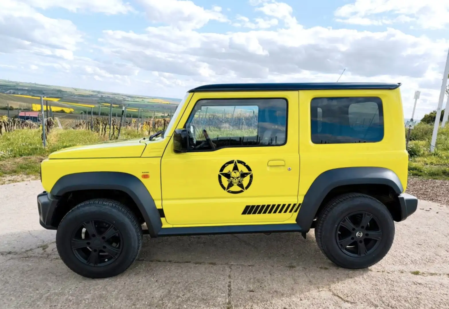 Suzuki Jimny 1.5 JLX Amarillo - 1