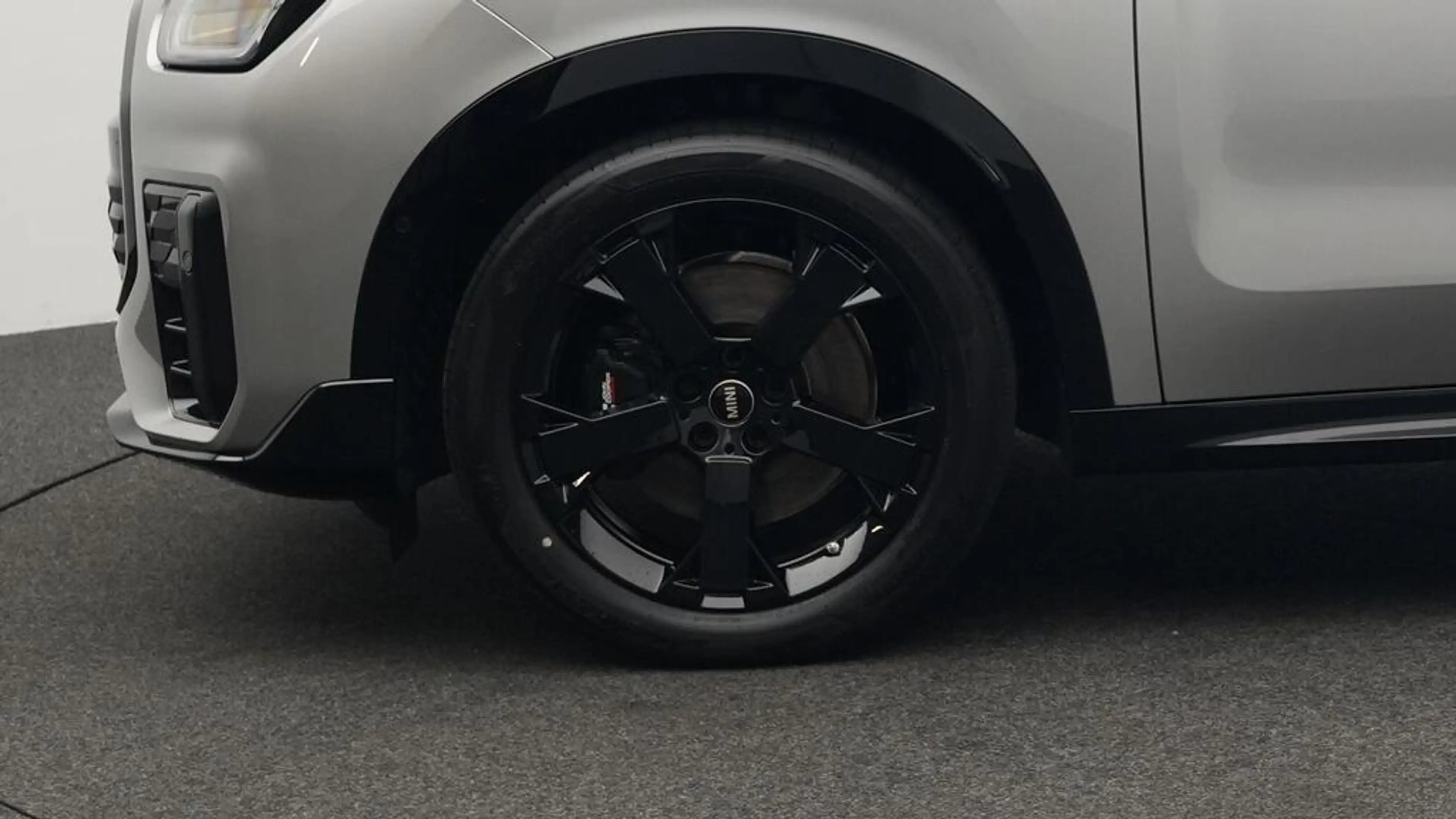 MINI Countryman S All4 John Cooper Works Trim — photo 11