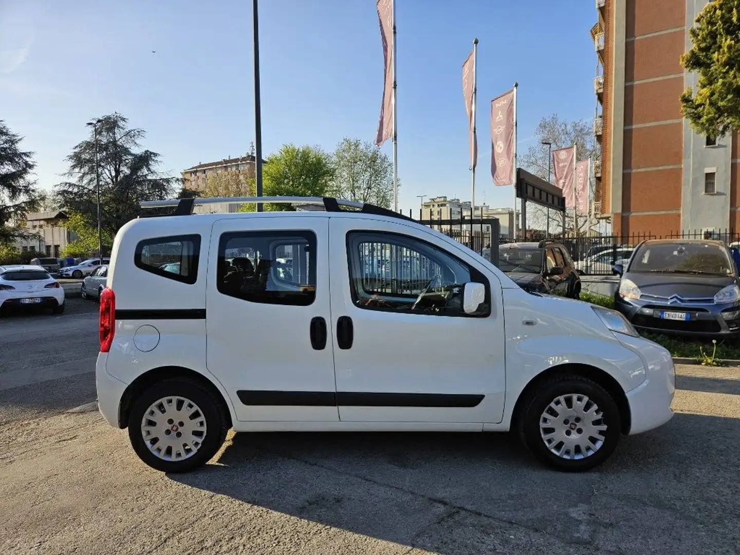 Fiat Qubo 1.4 8V 77 CV Active Natural Power Bianco - 2