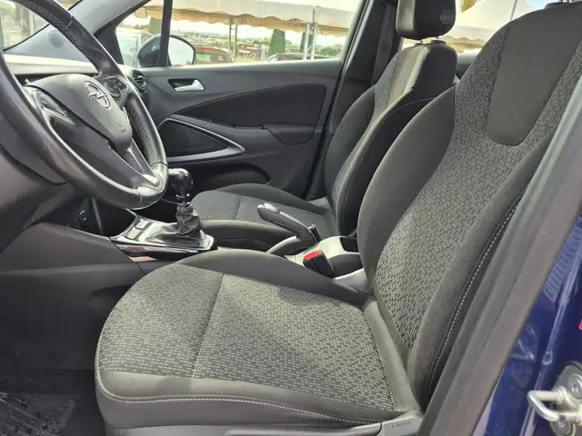 Opel Crossland X view 5