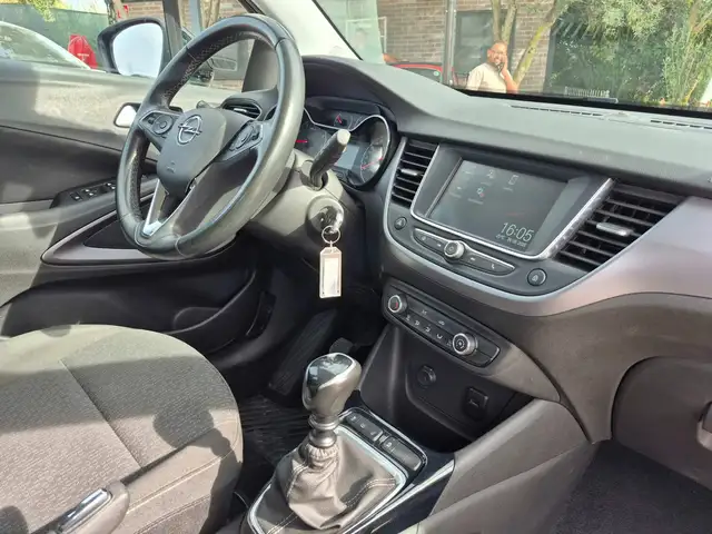 Opel Crossland X view 14