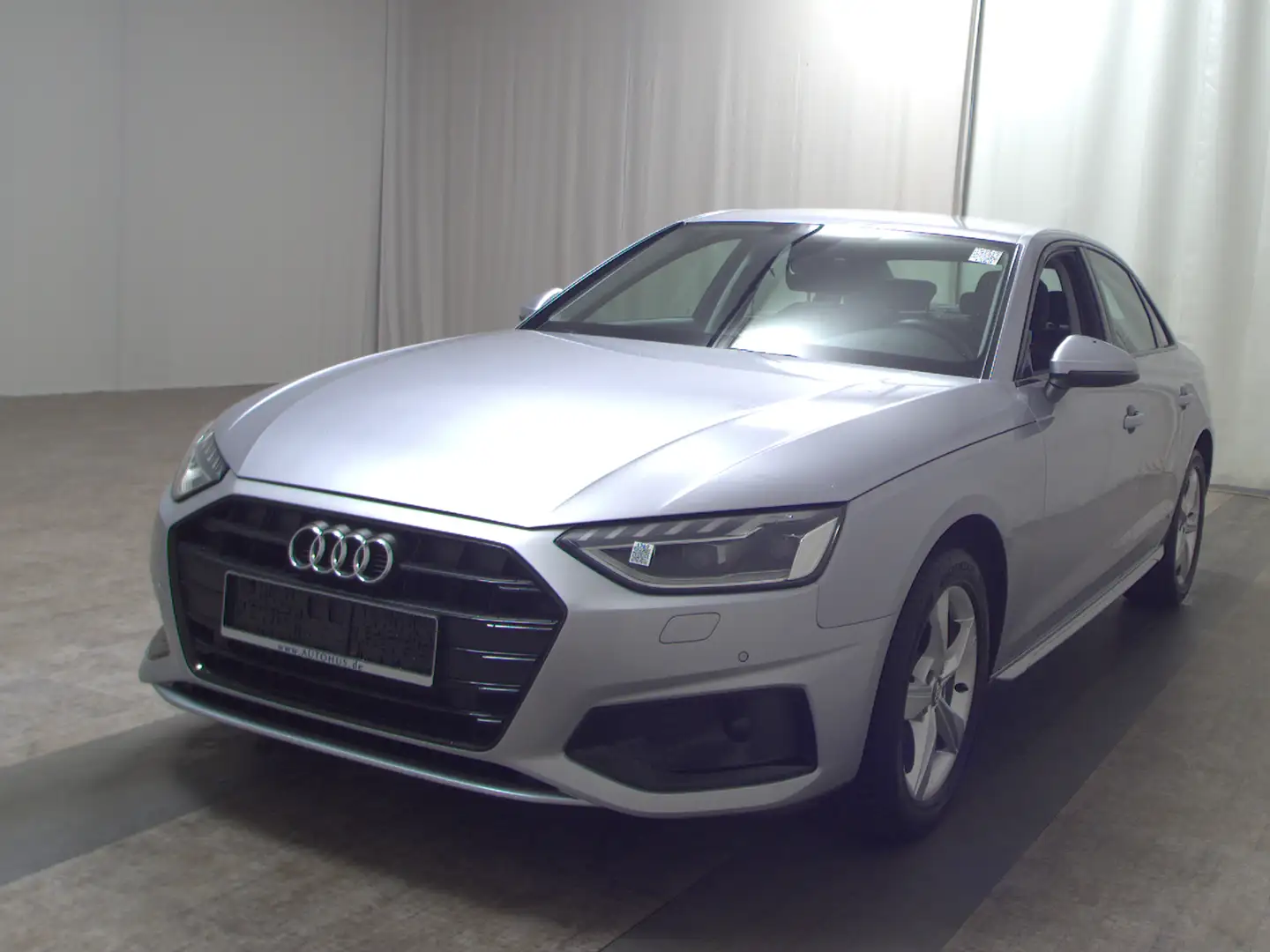 Audi A4 30 2.0 TDI Limousine advanced Matrix Navi vc Plateado - 2