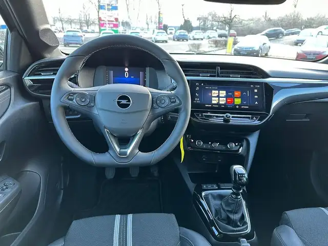 Opel Corsa view 9