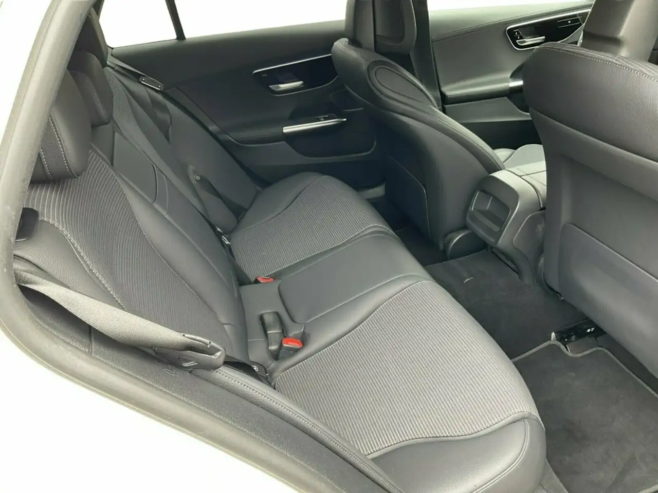 Mercedes-Benz C 220 d 4MATIC T-Modell All-Terrain ACC AHK AUT 14