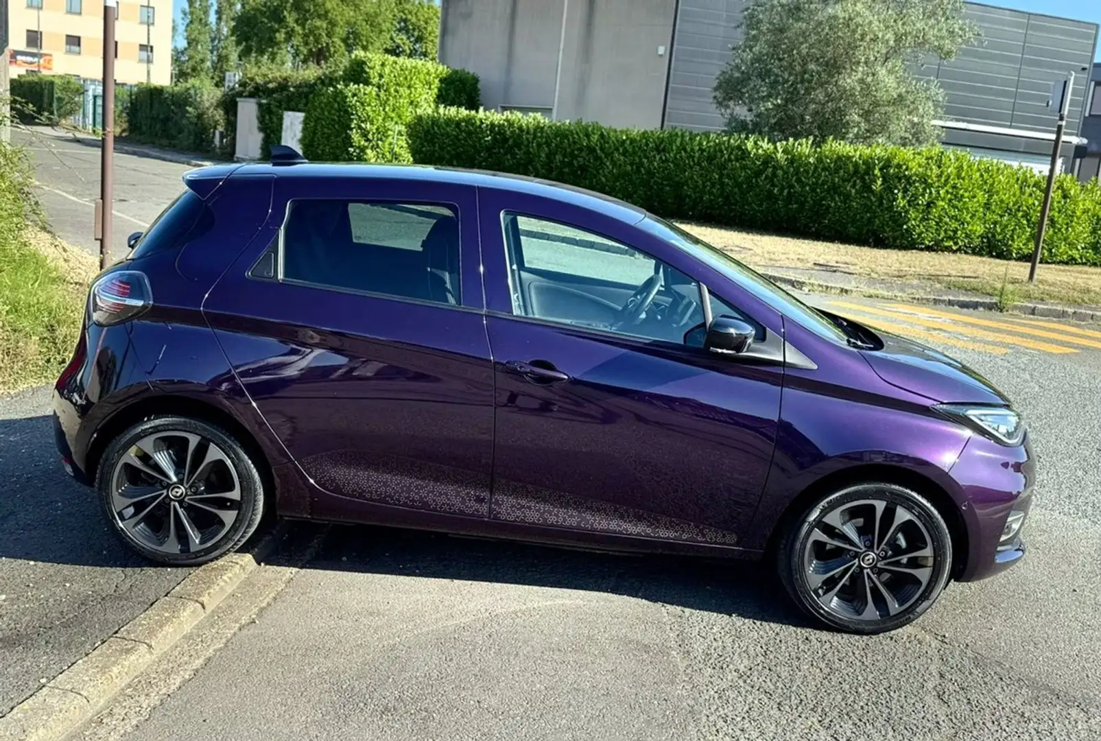 Renault ZOE E-Tech Iconic R135 Achat Integral - MY22 charge no Bleu - 2