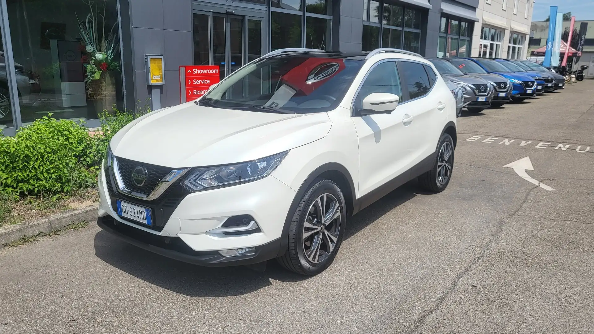 Nissan Qashqai 1.3 dig-t N-Connecta 140cv Bianco - 1