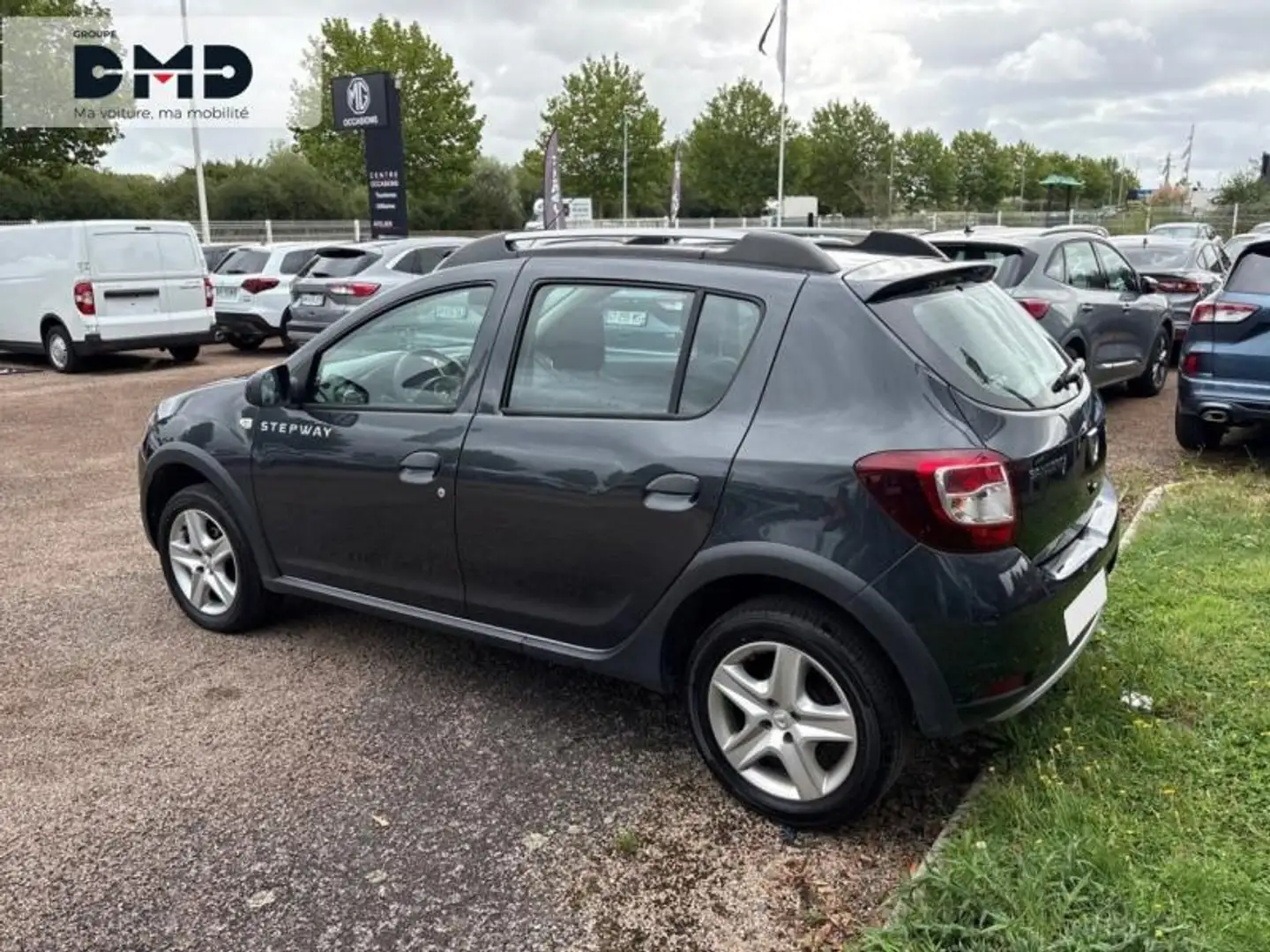Dacia Sandero 0.9 TCe 90ch Stepway Gris - 2
